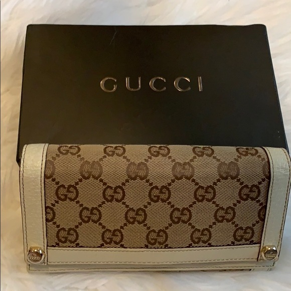 Gucci Handbags - Gucci Wallet Brown logo with Cream Leather